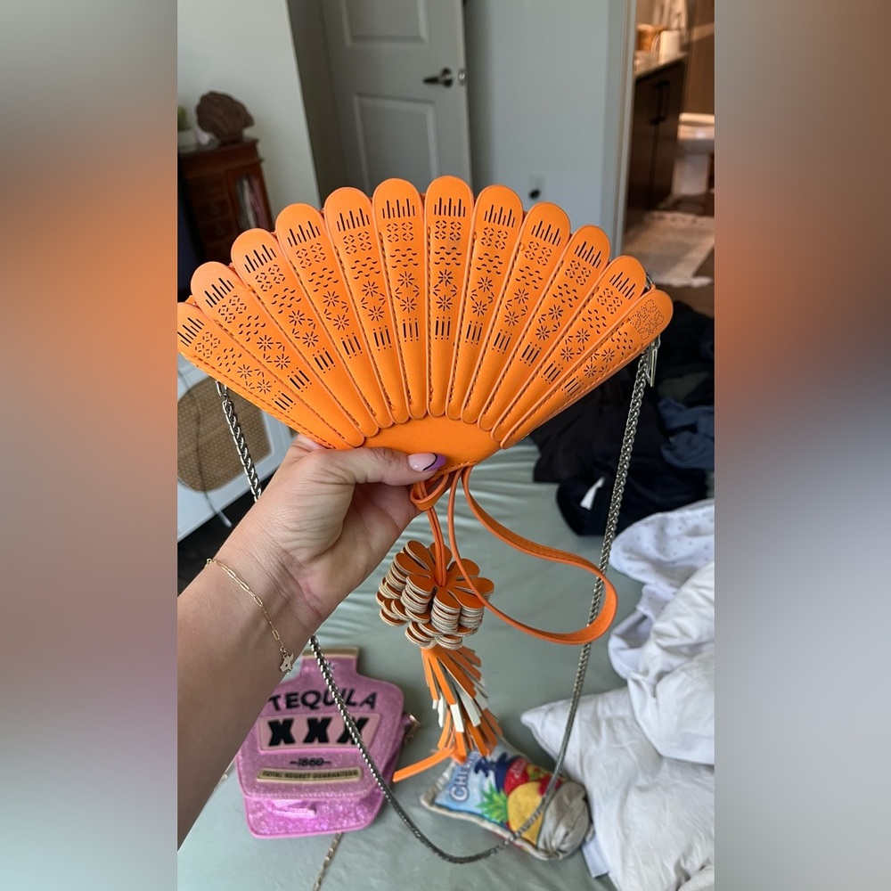 Fan Purse